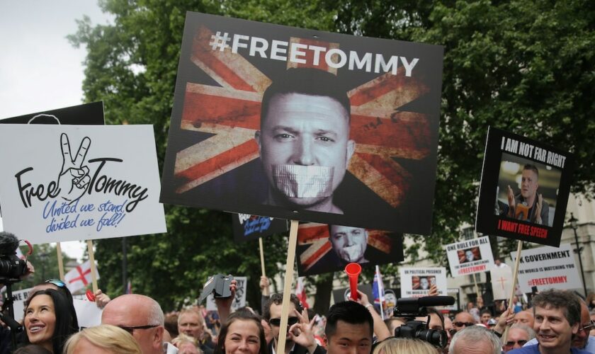 Manifestation pour la libération de l'ex-chef d'un groupe d'extrême droite, Tommy Robinson, le 9 juin 2018 à Londres