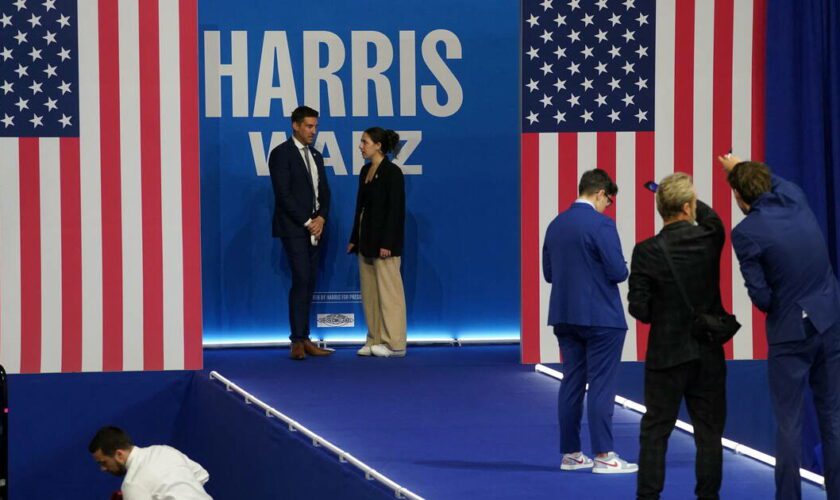 Les Français en demi-finale de basket, Tim Walz colistier de Kamala Harris, Israël avertit le Hezbollah… L’actu de ce mardi 6 août