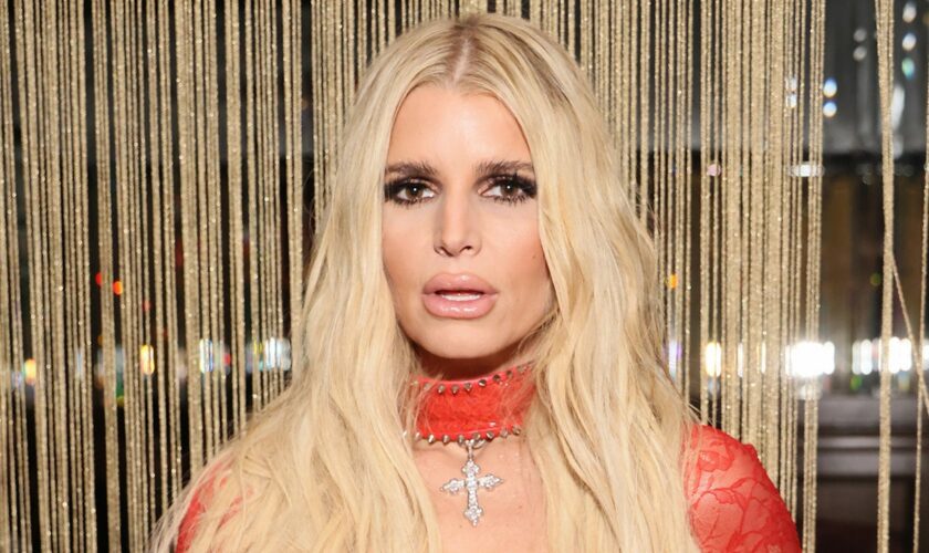 Jessica Simpson shuts down fans' claim that she's drinking again: 'You have me very misunderstood'