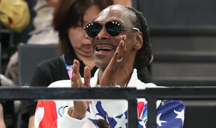 US-Rapper: Snoop Dogg verdient sich eine goldene Nase als inoffizielles Olympia-Maskottchen