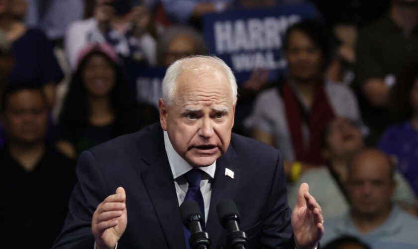 Présidentielle américaine : le colistier de Kamala Harris, Tim Walz, étrille Donald Trump