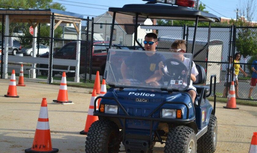 Golf cart rigged to simulate drunken driving goes wild, runs over 5 people at NJ police event