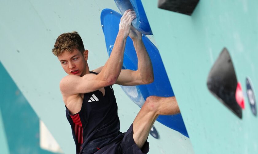 Team GB teenager Toby Roberts secures climbing gold