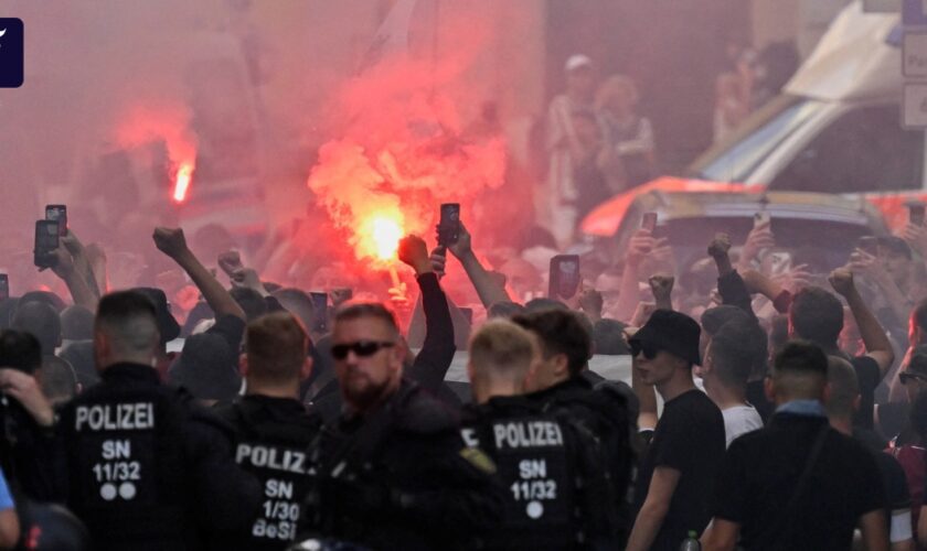 Rechte Gegenproteste: Großer Polizeieinsatz beim CSD in Bautzen