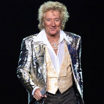 Rod Stewart postpones 2 more shows after canceling 200th Las Vegas show