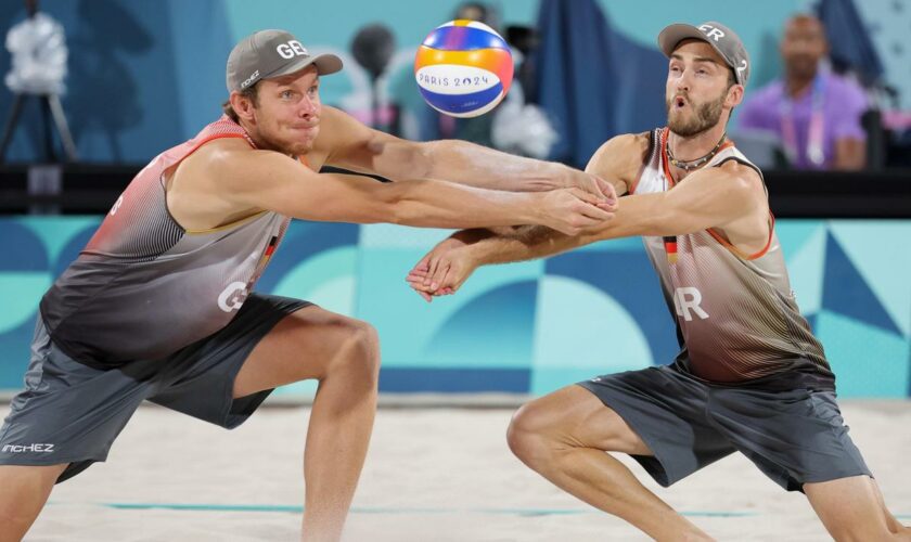 Olympische Spiele 2024: Deutsches Beachvolleyball-Duo holt olympisches Silber