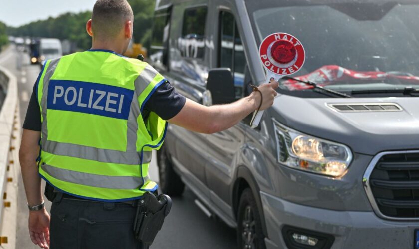 Grünen-Politiker fordern Ende der Grenzkontrollen