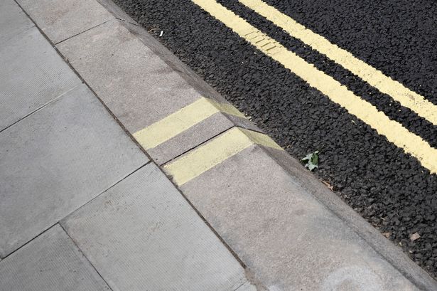 Driving instructor explains what two lines on kerb really mean after 'confusion'