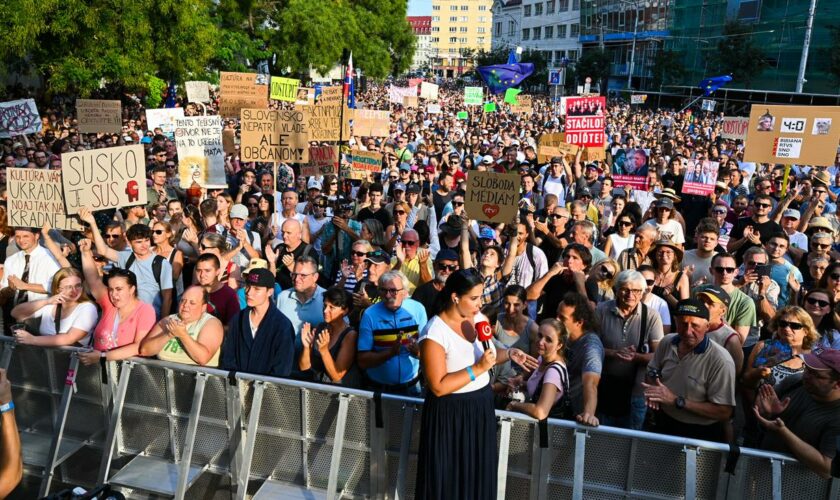 Slowakei: Tausende protestieren in Bratislava gegen slowakische Regierung