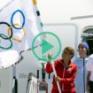 JO 2028 : le drapeau olympique est arrivé à Los Angeles avec la pression de faire des « jeux pour tous »