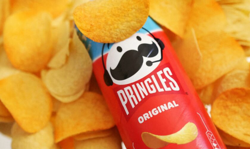 FILE PHOTO: Pringles chips is seen in this illustration taken, August 5, 2024. REUTERS/Dado Ruvic/Illustration/File Photo