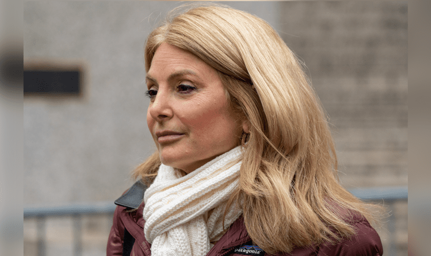 California attorney Lisa Bloom, husband, settle over misuse of COVID relief fund allegations