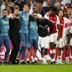 Ligue Europa : l’Ajax Amsterdam remporte une séance de tirs au but historique après 34 tentatives