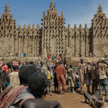 À Djenné, au Mali, guides et artisans rêvent d’une reprise du tourisme : “Je ne connais pas d’autre métier”