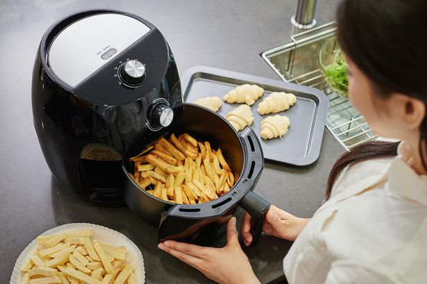 Doctor debunks 'worrying' air fryer claim as people fear kitchen gadget