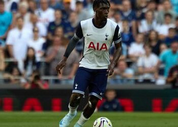 Premier League: Yves Bissouma nach Lachgas-Konsum von Tottenham Hotspur gesperrt