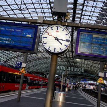 Bahnverkehr: Pünktlichkeit bei der Deutschen Bahn im Juli leicht verbessert