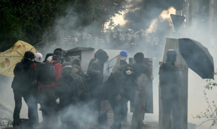 A69 : l’enquête sur un incendie visant des opposants élargie à des «violences en réunion»