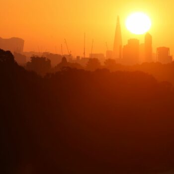 'Enhanced' sunrise and sunset expected - before hurricane remnants bring 'unseasonably windy weather'