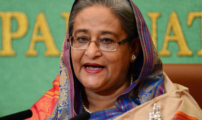 Le Bangladesh annule le passeport diplomatique de Sheikh Hasina, l'ex-Première ministre en fuite