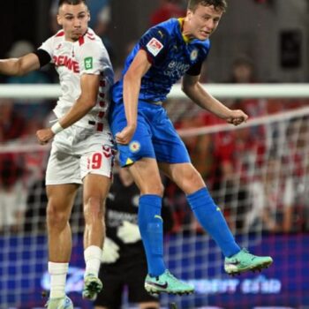 Der 1. FC Köln gewinnt sein erstes Zweitligaspiel. Foto: Federico Gambarini/dpa