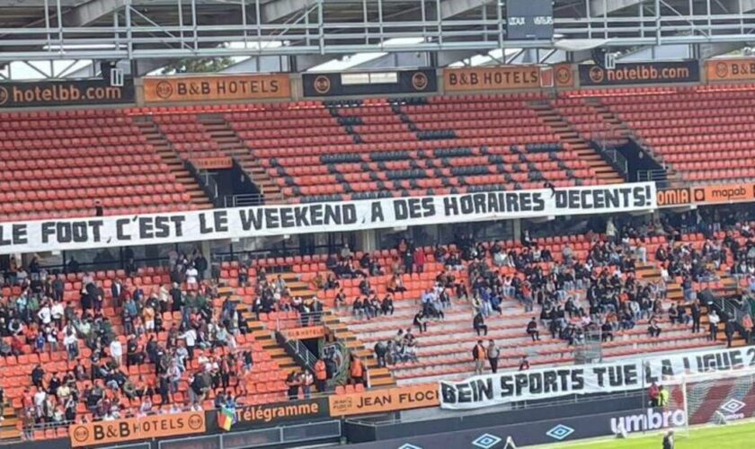 Ligue 2 : le match entre Lorient et Grenoble un temps interrompu en raison de manifestations de colère des supporteurs