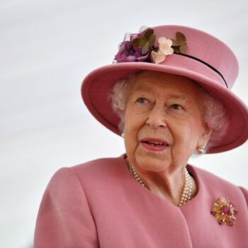 Devastating act alerted royal staff to late Queen only having hours to live