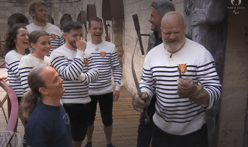 « Fort Boyard » : Philippe Etchebest se blesse sur le tournage, et finit avec une cicatrice sur le crâne