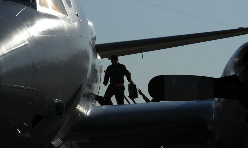 Un avion de l'armée de l'air australienne sur la base de Pearce, près de Perth, le 27 mars 2014