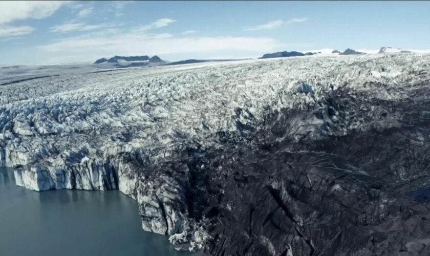 The Breioamerkurjokull glacier