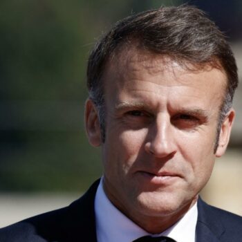 Futur Premier ministre : le programme d’Emmanuel Macron, qui poursuit ses consultations ce lundi