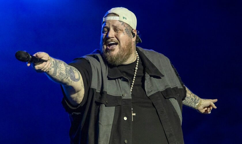 Jelly Roll shares celebrity encounter that had him 'losing his mind'