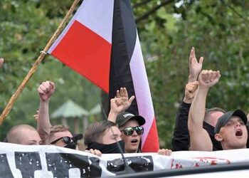 Dresden: Polizei durchsucht Objekte mutmaßlicher Neonazis