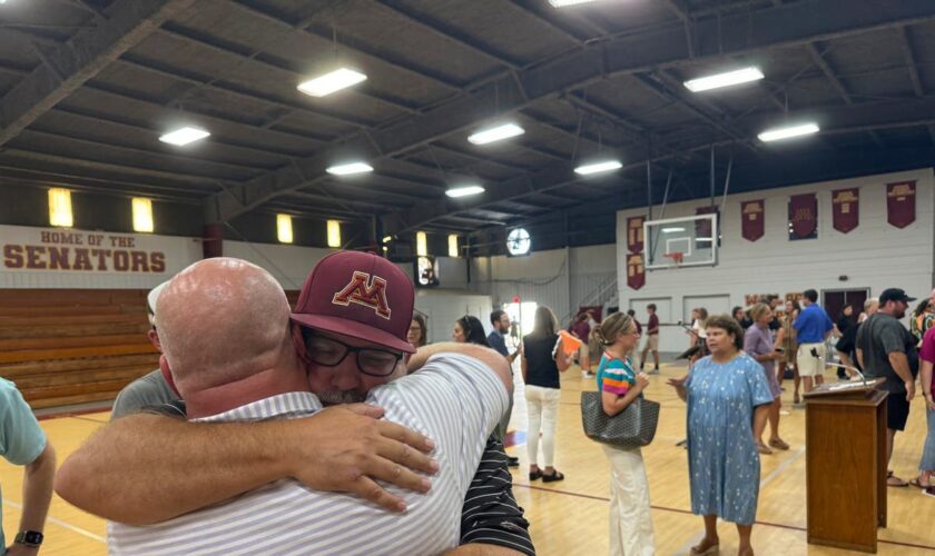 Alabama high school football player who died after suffering game injury is remembered