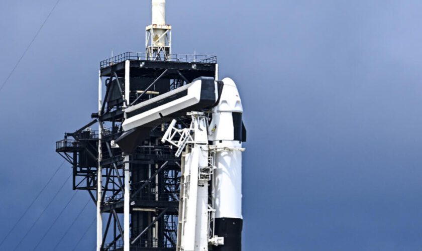 Première sortie extravéhiculaire privée : SpaceX reporte la mission à cause d'une fuite d'hélium