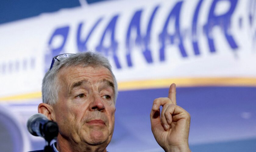 Ryanair Chief Executive Michael O'Leary speaks during a press conference about Ryanair's multibillion-dollar deal for as many as 300 Boeing jets at Boeing headquarters in Arlington, Virginia, U.S., May 9, 2023. REUTERS/Evelyn Hockstein/File Photo