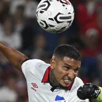 Football : mort de Juan Izquierdo, le footballeur uruguayen qui s’était effondré en plein match