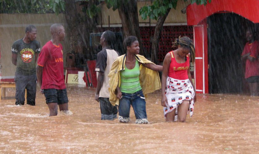 À Ouagadougou, l’entraide comme rempart précaire aux graves inondations