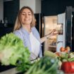 Woman's simple 10 minute trick to stop lettuce going mouldy in the fridge