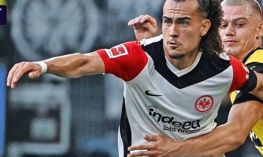 Eintracht-Profi Theate: „Kann im Tor stehen, wenn ich gebraucht werde“