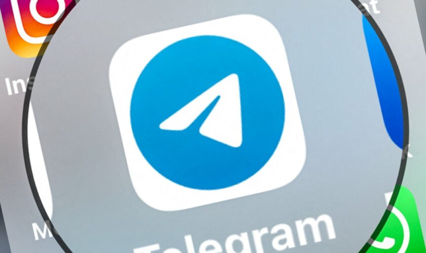 Photo prise le 8 novembre 2021 à Moscou du logo de Telegram sur un écran de smartphone