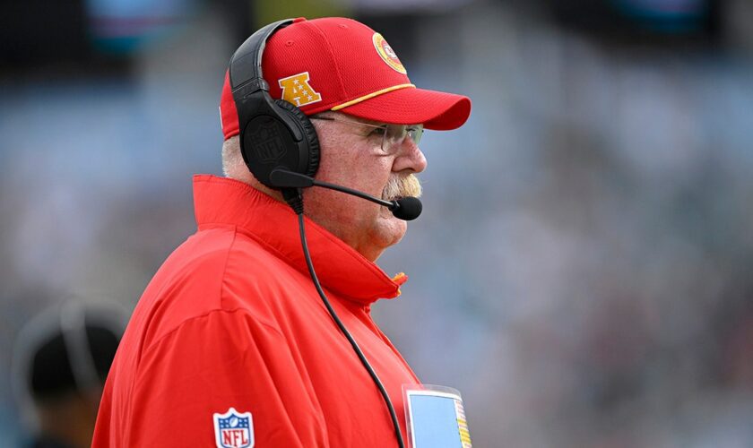 Chiefs' Andy Reid tempers expectations for new in-game coaches interviews