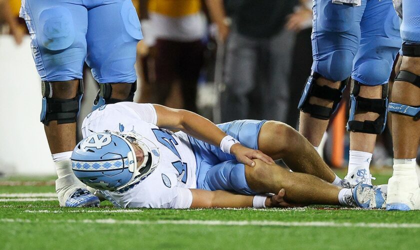 Broadcaster gets emotional after seeing UNC QB Max Johnson's mom in tears following son's injury