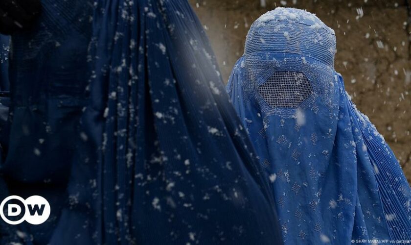 Afghanistan: Taliban verbieten Frauen das Sprechen