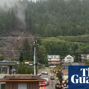 Alaska landslide kills one person and injures three