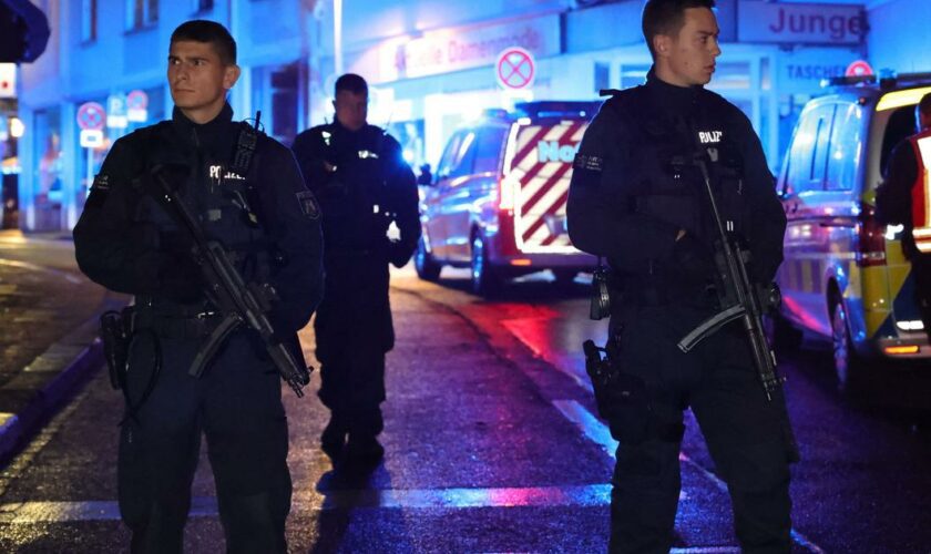 Allemagne : une attaque au couteau fait au moins 3 morts et des blessés lors d’une fête municipale