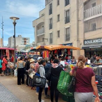 Cergy : pour récupérer sa place, un commerçant aurait tenté d’extorquer 300 000 euros au prestataire du marché