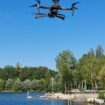 Dans les bases de loisirs d’Île-de-France, des drones survolent l’eau pour lutter contre les noyades