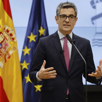 El Gobierno celebra su "política con mayúsculas": "Catalunya guanya, Espanya guanya"