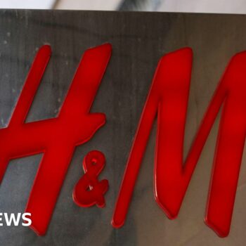 Forbes urges H&M to avoid hundreds of call centre job losses